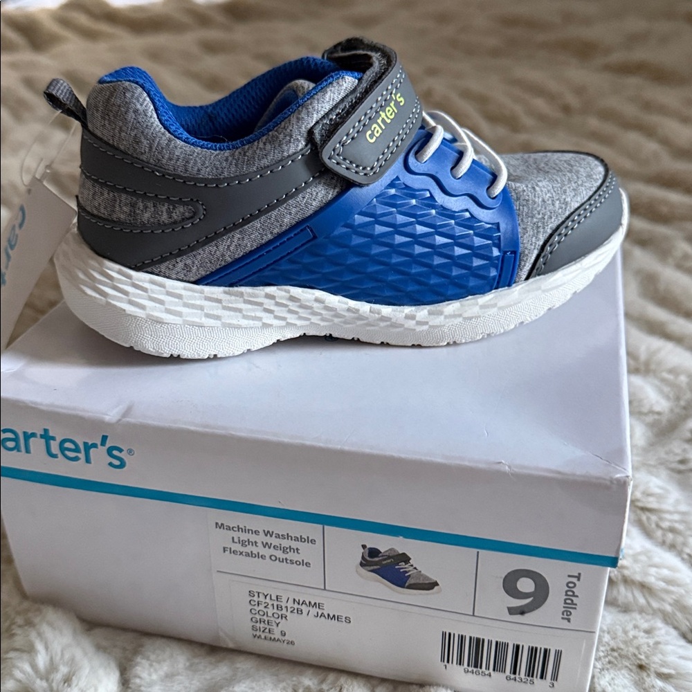 NWT Carters toddler shoes 9
